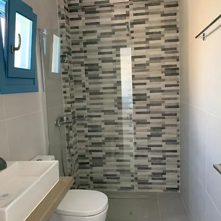 On The Beach, Leivadakia, Serifos 別荘