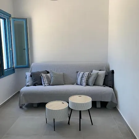 On The Beach, Leivadakia, Serifos 別荘 *