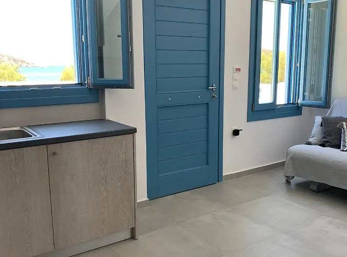 On The Beach, Leivadakia, Serifos Casa vacanze *